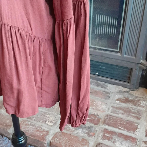 Chelsea & Violet Maroon Embroidered Blouse NWT - Picture 3 of 9